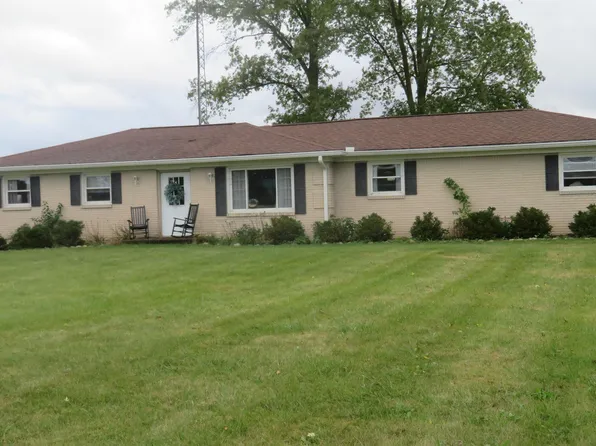 8296 E State Route 18, Galveston, IN 46932