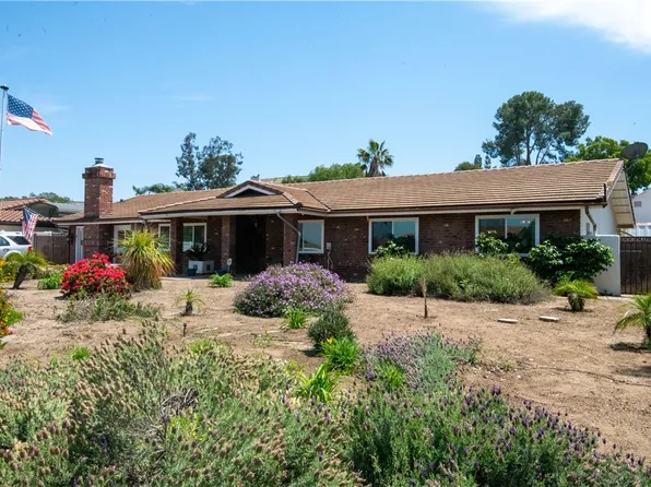 16273 Rancho Escondido Dr, Riverside, CA 92506