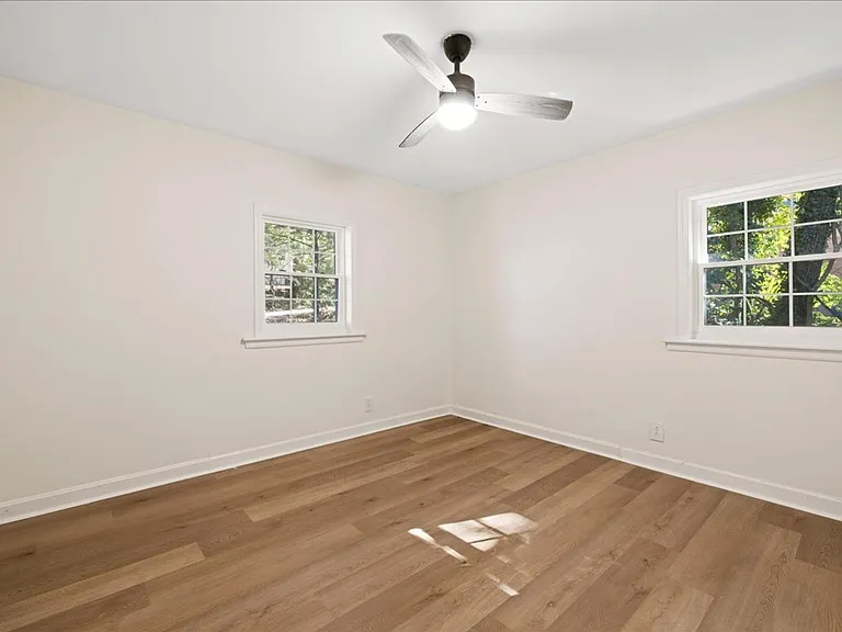 1801 Morehead Ave — Photo 15
