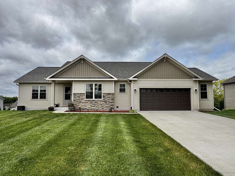 1st image of 411 Rosewood COURT