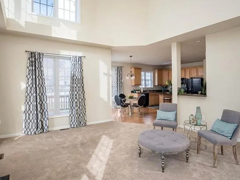 14836 Shorewood Ct — Photo 8