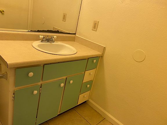 3rd image of 2853 Chelmsford Way #2853