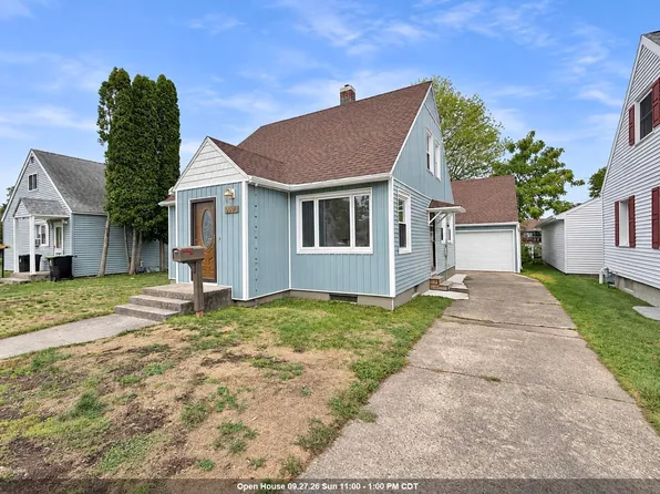 2004 17th Ave, Menominee, MI 49858