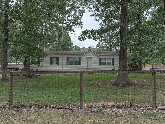 3rd image of 115 Poplar Ln