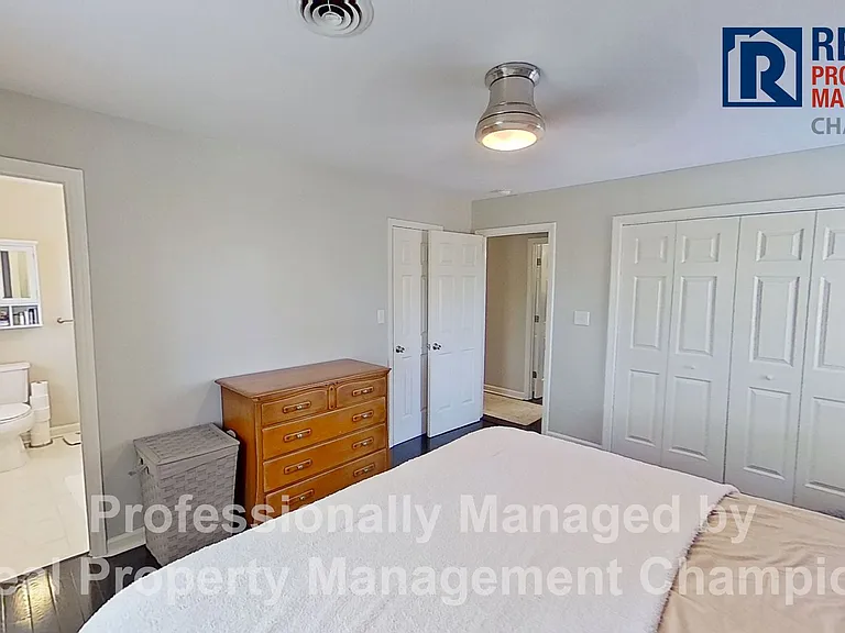 2206 Acacia Dr — Photo 14