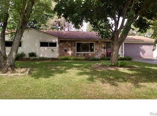 5705 Everest Dr, Clarkston, MI 48346