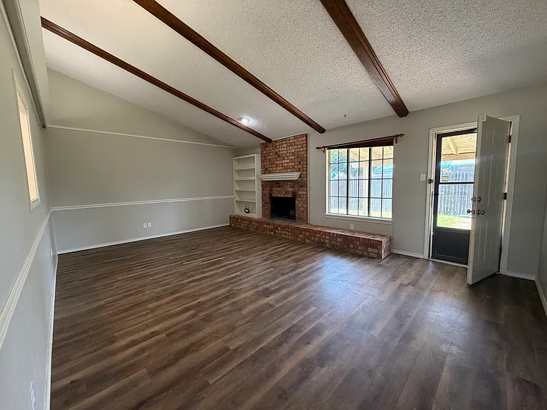 3401 Essex Ave — Photo 33
