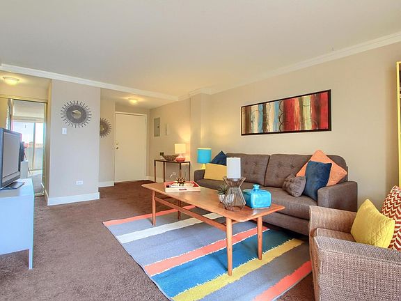 2nd image of 1035 N Colorado Blvd APT 404