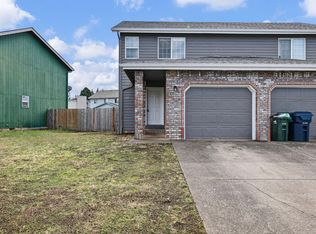 685 N Cloverleaf Loop, Springfield, OR 97477