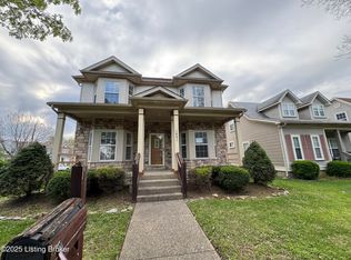 1601 Russell Lee Dr, Louisville, KY 40211