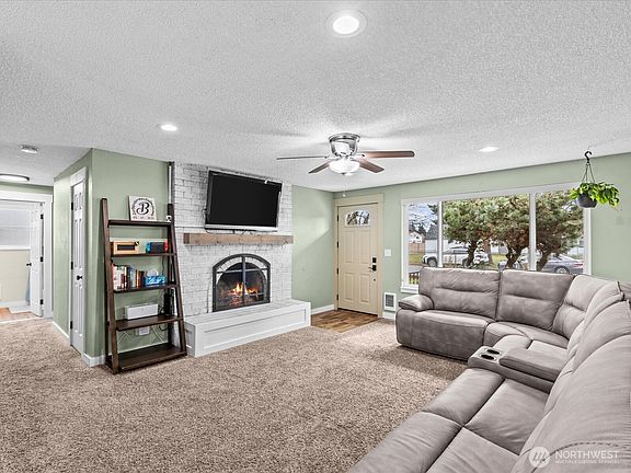 4th image of 6507 157th Street Ct E