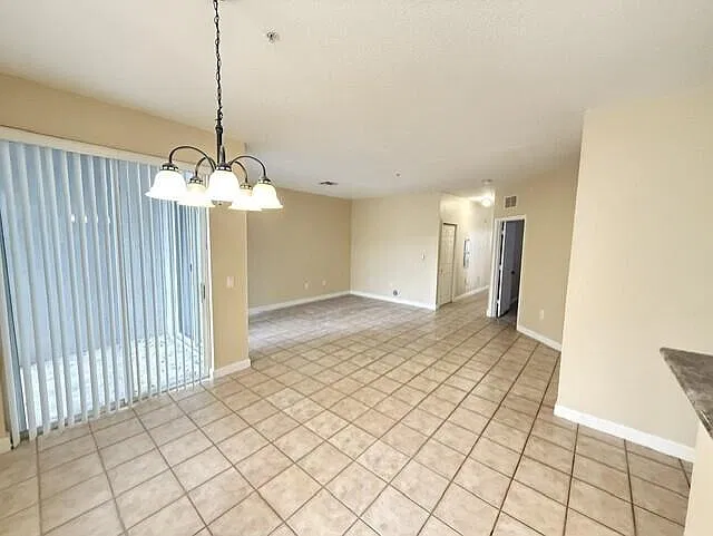 3 bed, 2.0 bath, 1457 sqft, $2,300 — Photo 4