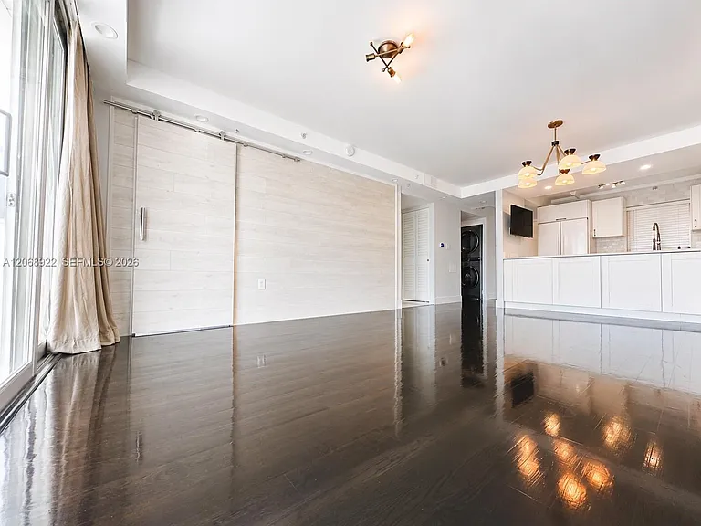1700 NW North River Dr #805 — Photo 6