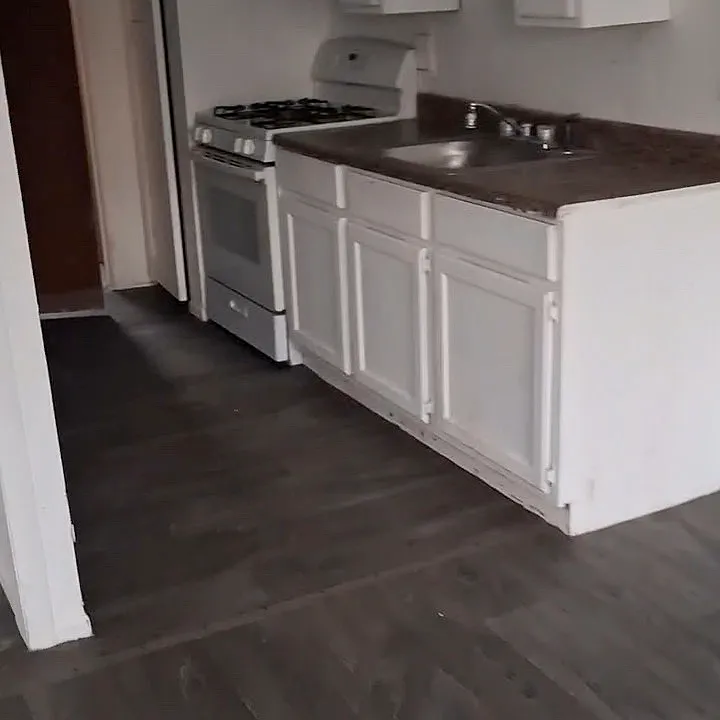 22 N Georgia Ave #3-4