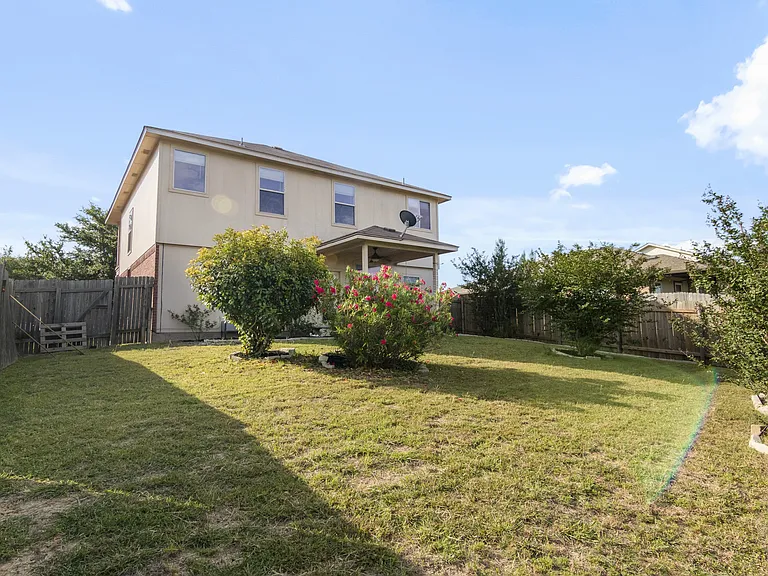 13524 Lyndon B Johnson St — Photo 40