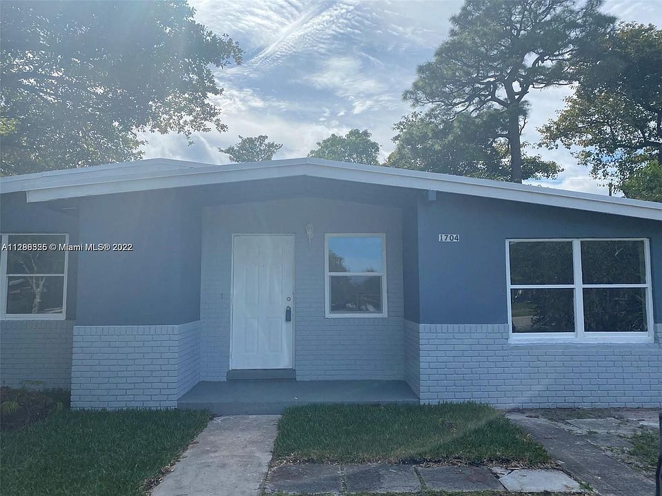 1st image of 1704 NW 18th St #1704
