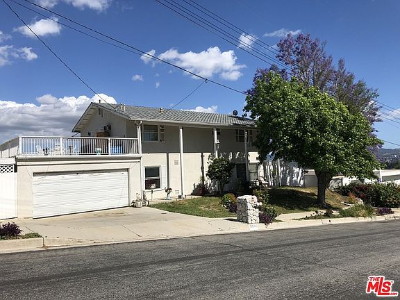 3rd image of 8600 Farralone Ave