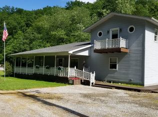 749 Rush Fork Rd, Ivydale, WV 25113