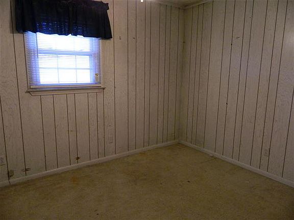 3rd image of 728 Holston Hills Ln