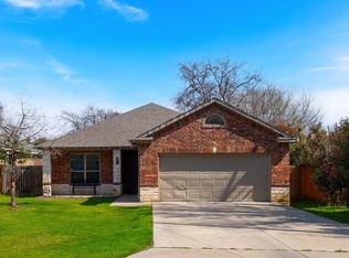 210 Maltby Rd, Irving, TX 75061