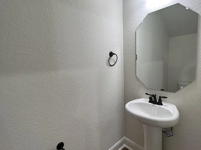 7513 Astro Fld #102 — Photo 27