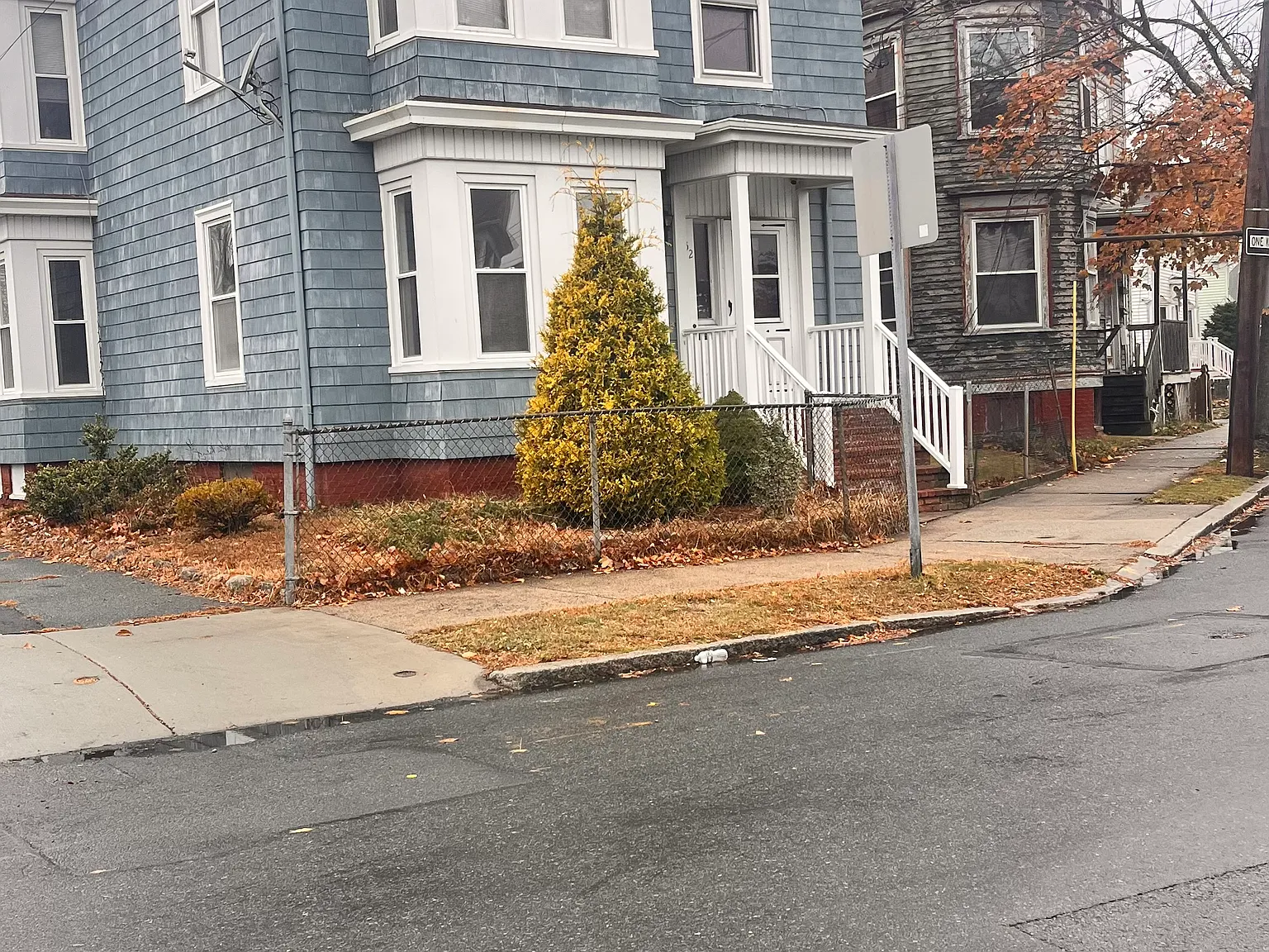 2 bed, 1200 sqft, $2,000 — Photo 2