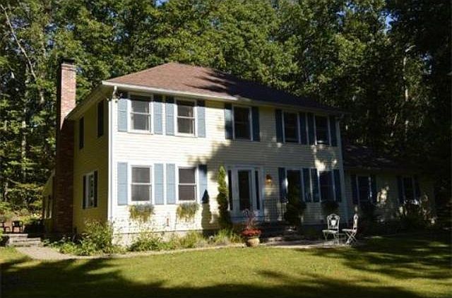 2nd image of 10 Ironwood Rd