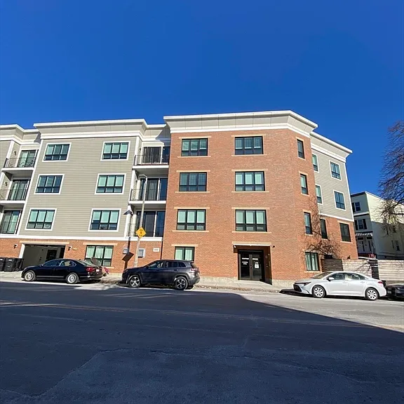 33 Ward St #10 — Photo 11