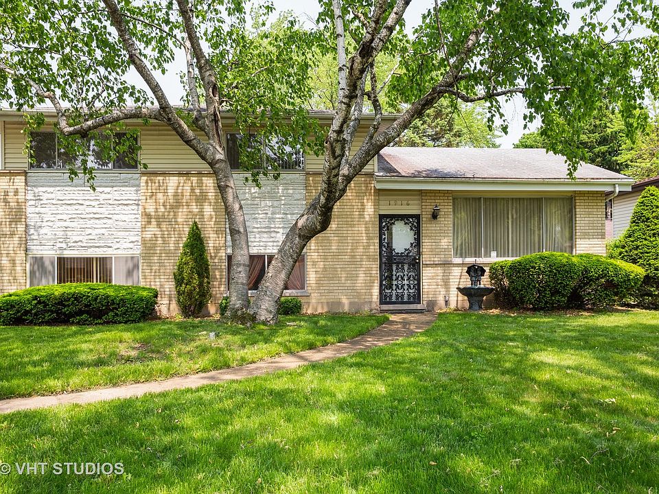 1st image of 1916 E Wood Ln
