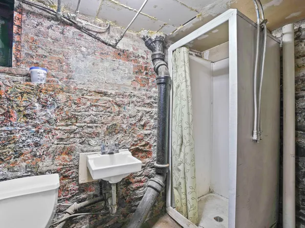 6 Lombardy Street image 35 of 48