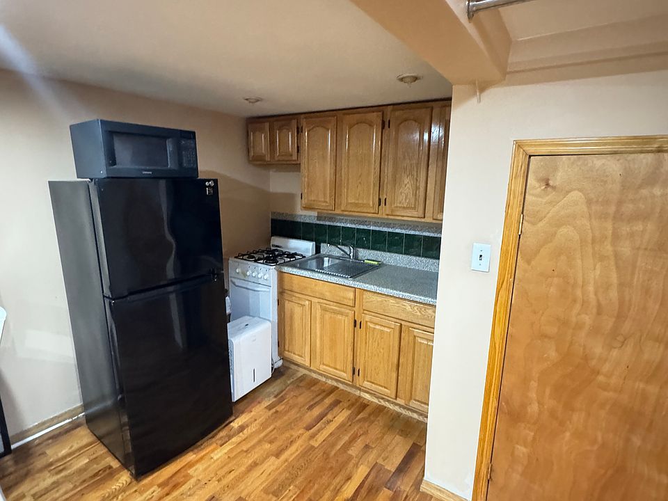 1st image of 2314 E 21st St #1