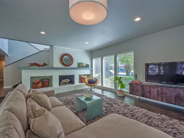 9401 Summerhill Ln, Dallas, TX 75238