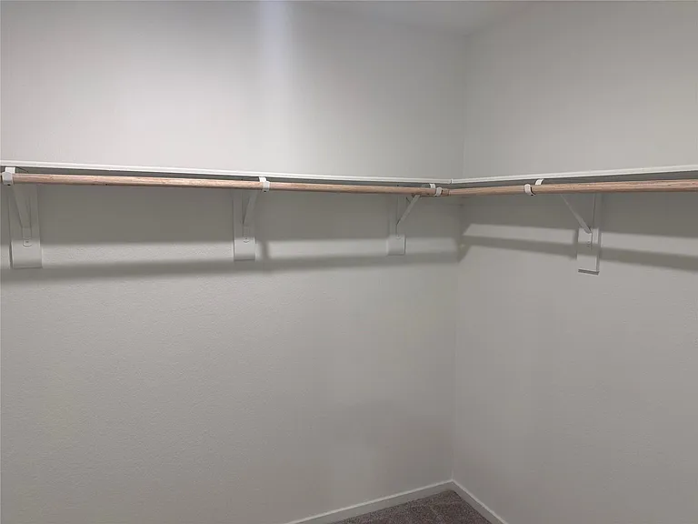 2527 Night Emerald Dr — Photo 15