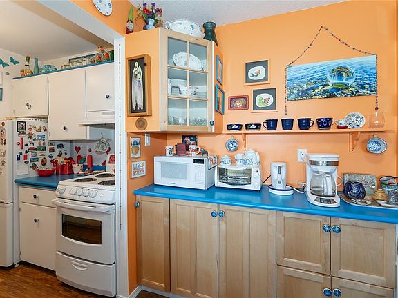 5th image of 964 Heywood Ave #418