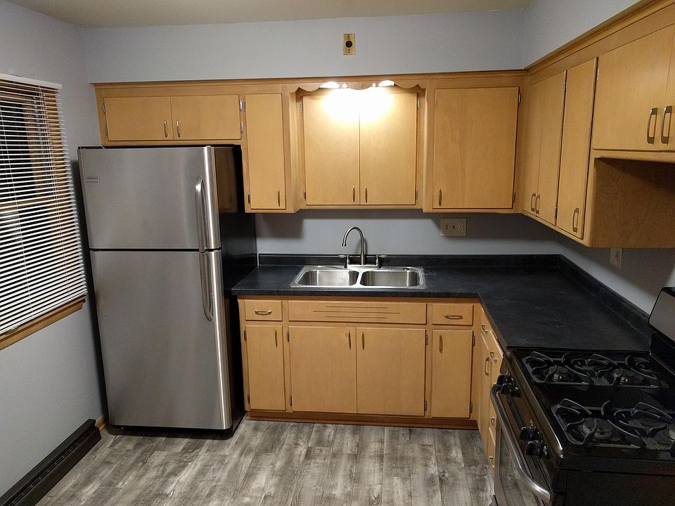 1st image of 3175 S Griffin Ave