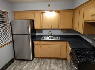 3175 S Griffin Ave, Milwaukee, WI 53207