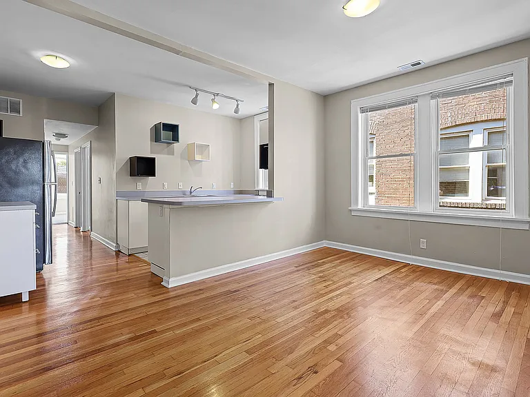 4322 McRee Ave #2W — Photo 9
