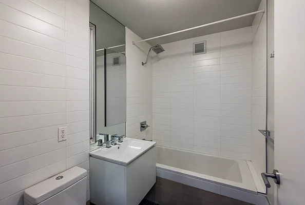 Rented by Nooklyn NYC LLC | media 93