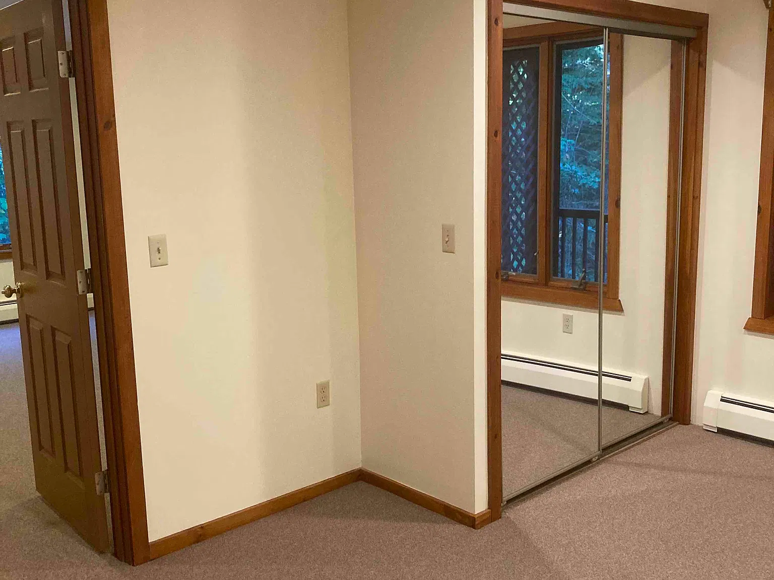 2 bed, 1300 sqft, $1,900 — Photo 3