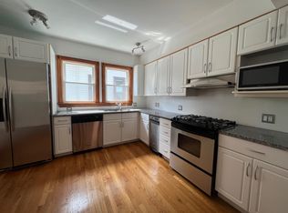 17 Conwell St #2A, Somerville, MA 02143