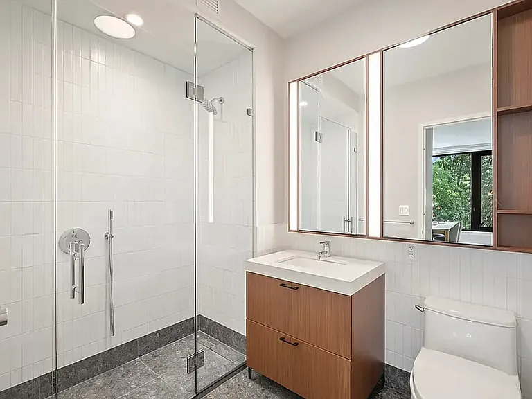 15310 88th Ave #806 — Photo 12