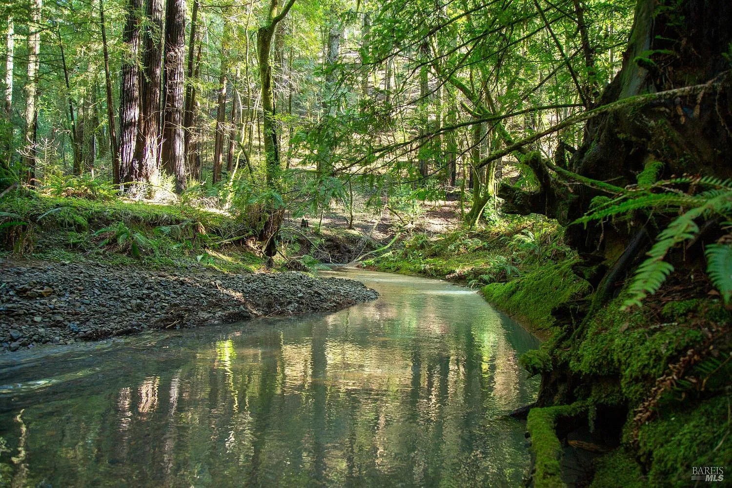 1490 Felta Road - in Healdsburg, CA