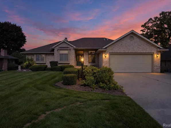 3542 Four Lakes Ave, Linden, MI 48451