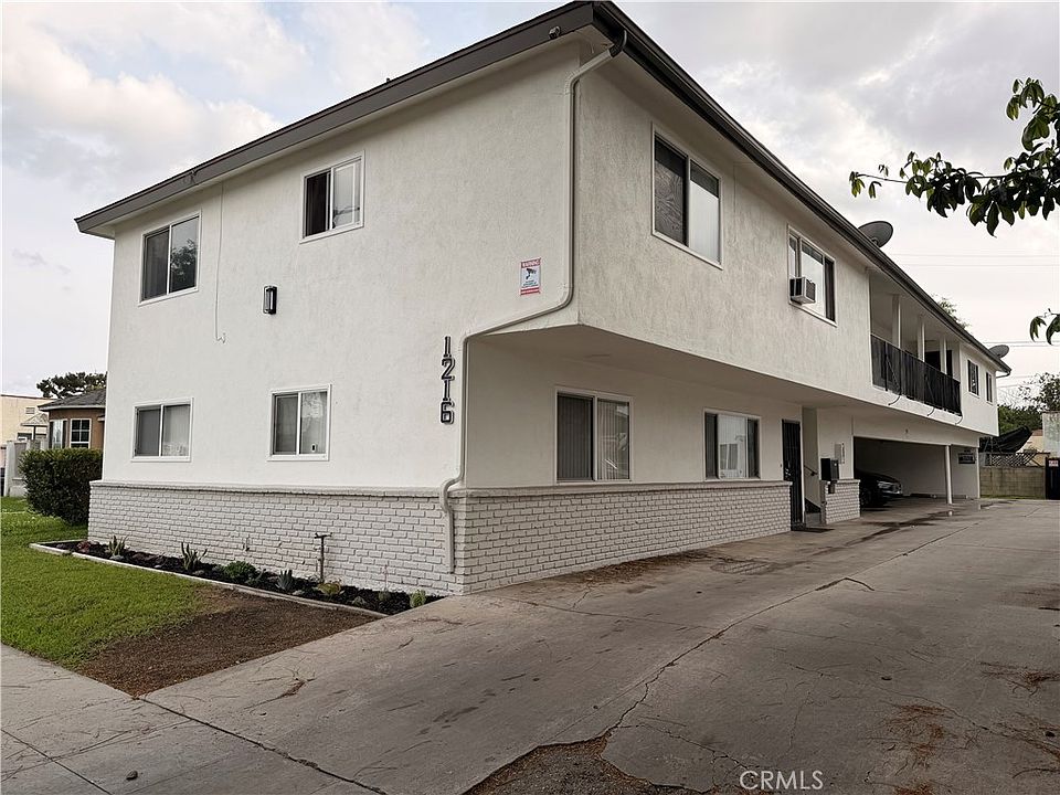 1st image of 1216 E 56th St