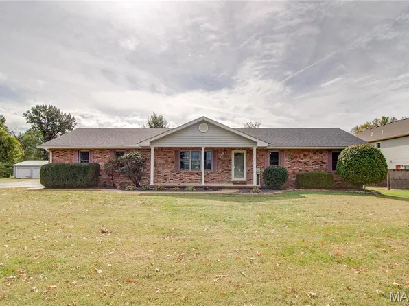 127 Tolle Ln, Godfrey, IL 62035