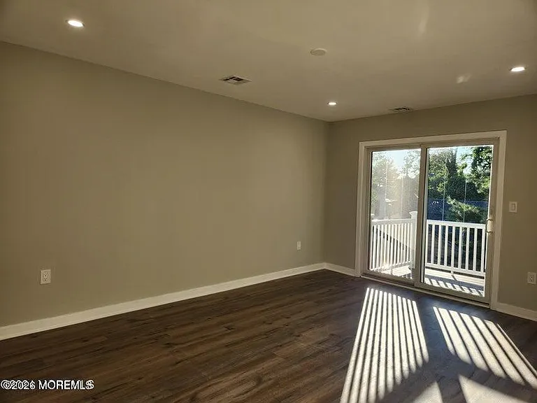 158 Mabel Ave #2 — Photo 10