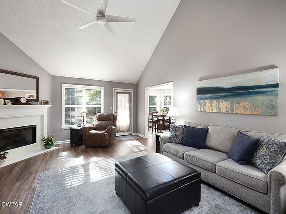 2nd image of 117 Baymeadows Dr