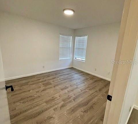 5th image of 315 Lakepointe Dr Unit 302