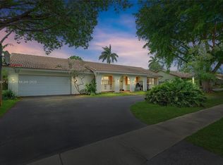 7461 SW 7th St, Plantation, FL 33317