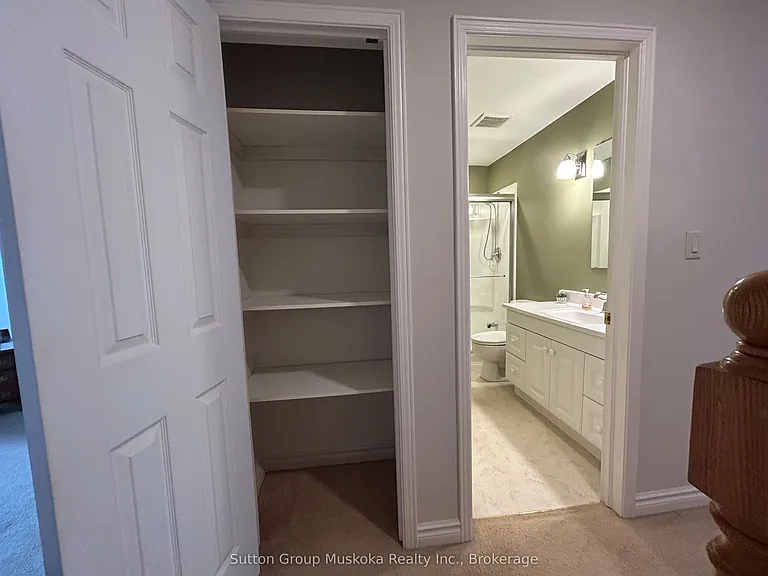 44 King William St #3 — Photo 13